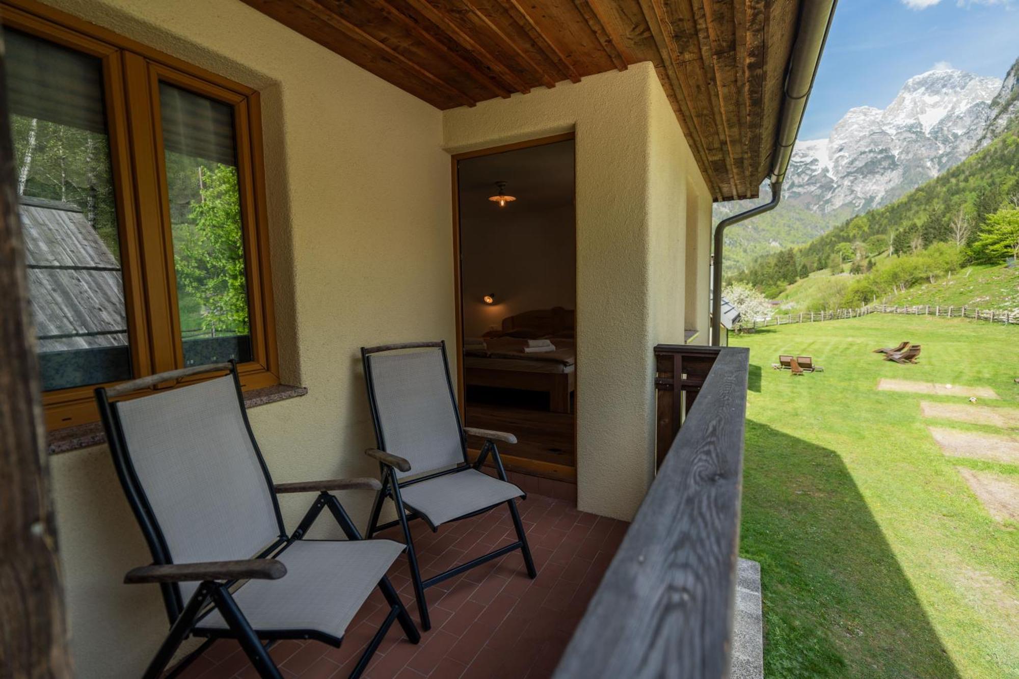 Appartamento Organic Tourist Farm Pri Plajerju Trenta Esterno foto